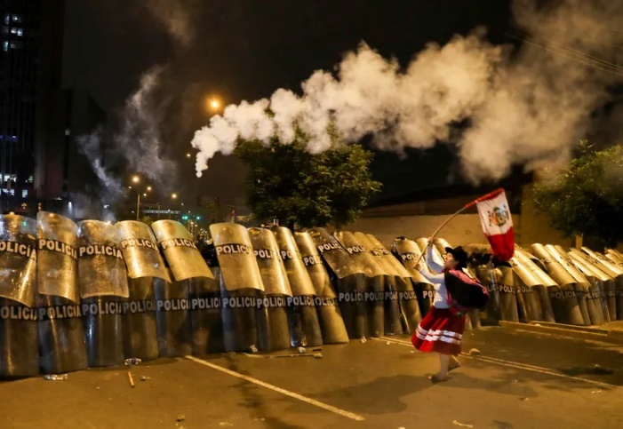 Mobilizations face brutal police repression.
